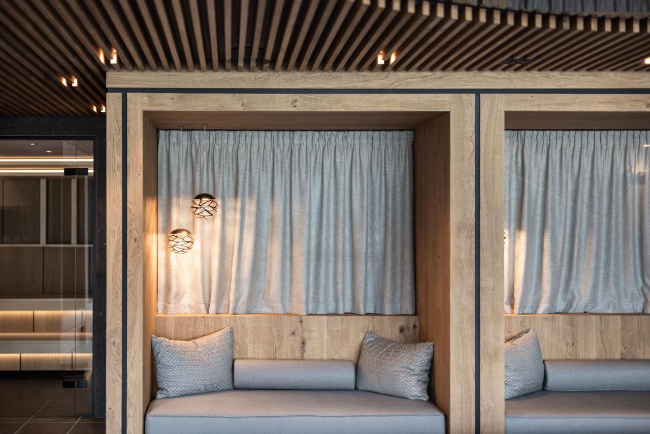 Santre Dolomythic Home ブレッサノーネ エクステリア 写真 The interior of the lounge