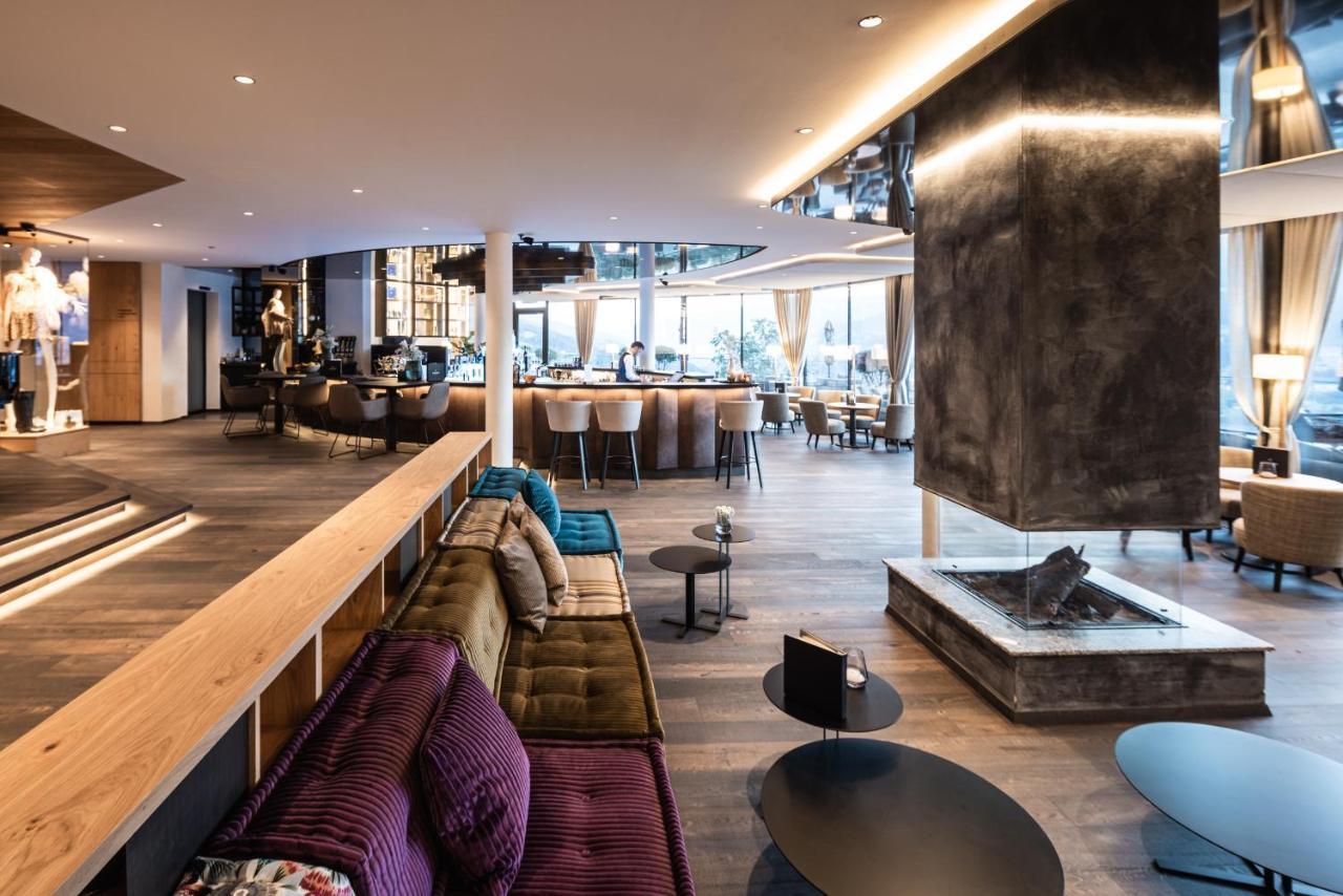 Santre Dolomythic Home ブレッサノーネ エクステリア 写真 The lounge at the airport