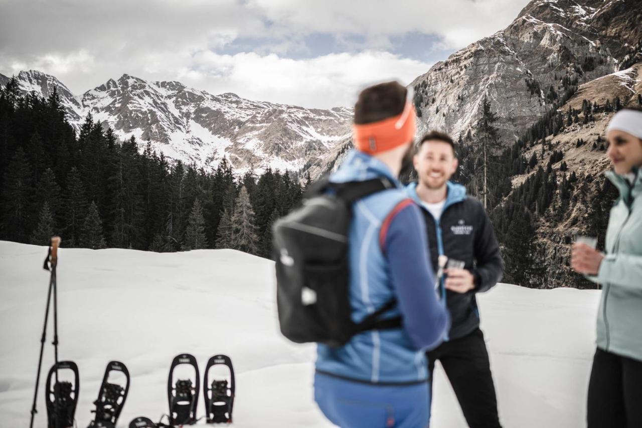 Santre Dolomythic Home ブレッサノーネ エクステリア 写真 Snowshoeing in the Alps